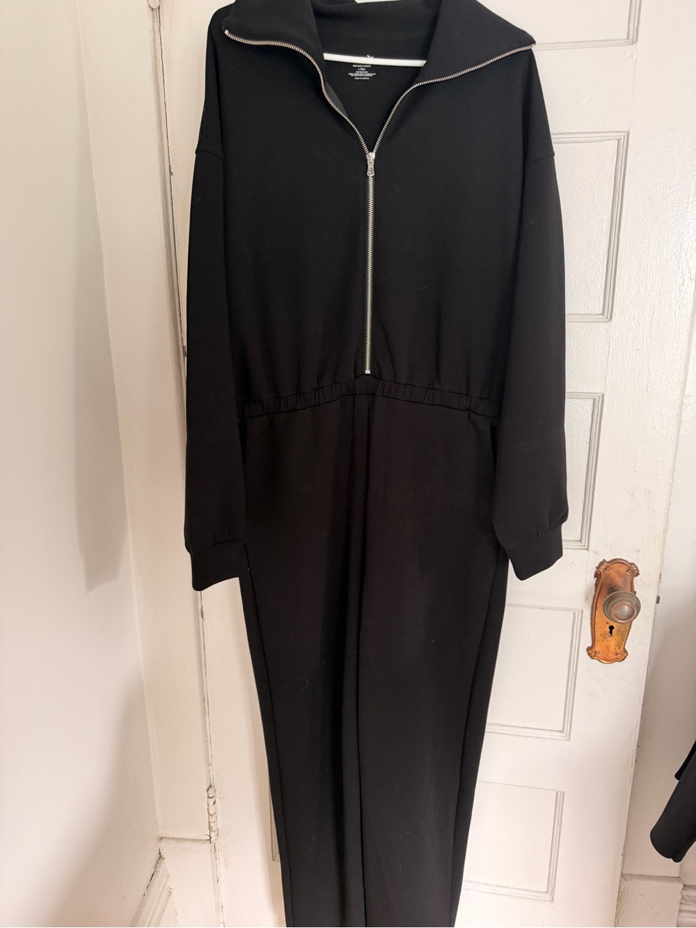 Old Navy Black Long Sleeve Zip-Front Jumpsuit